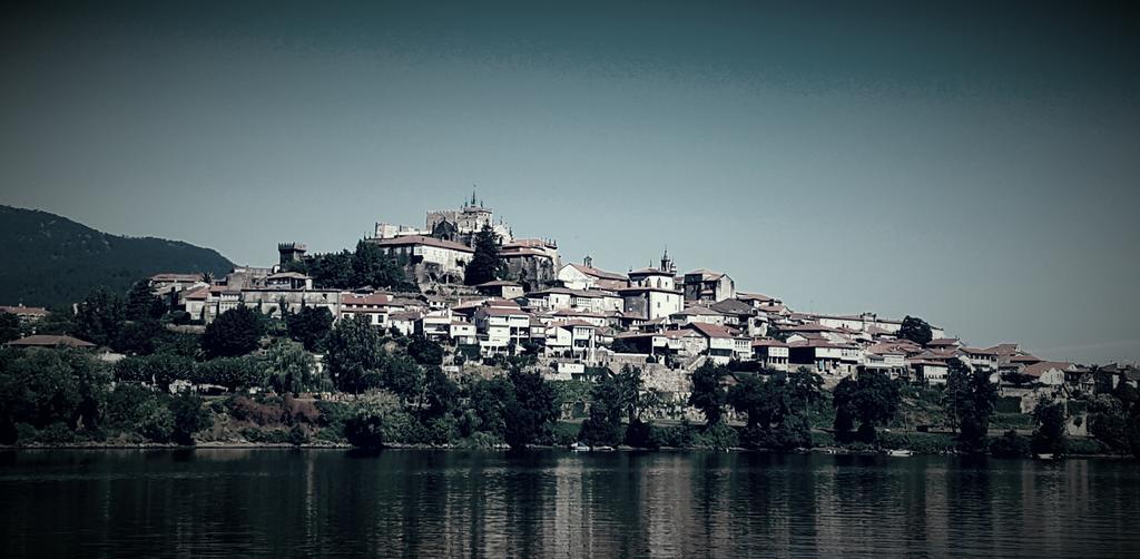 Hostal Albergue Villa San Clemente Tui Esterno foto