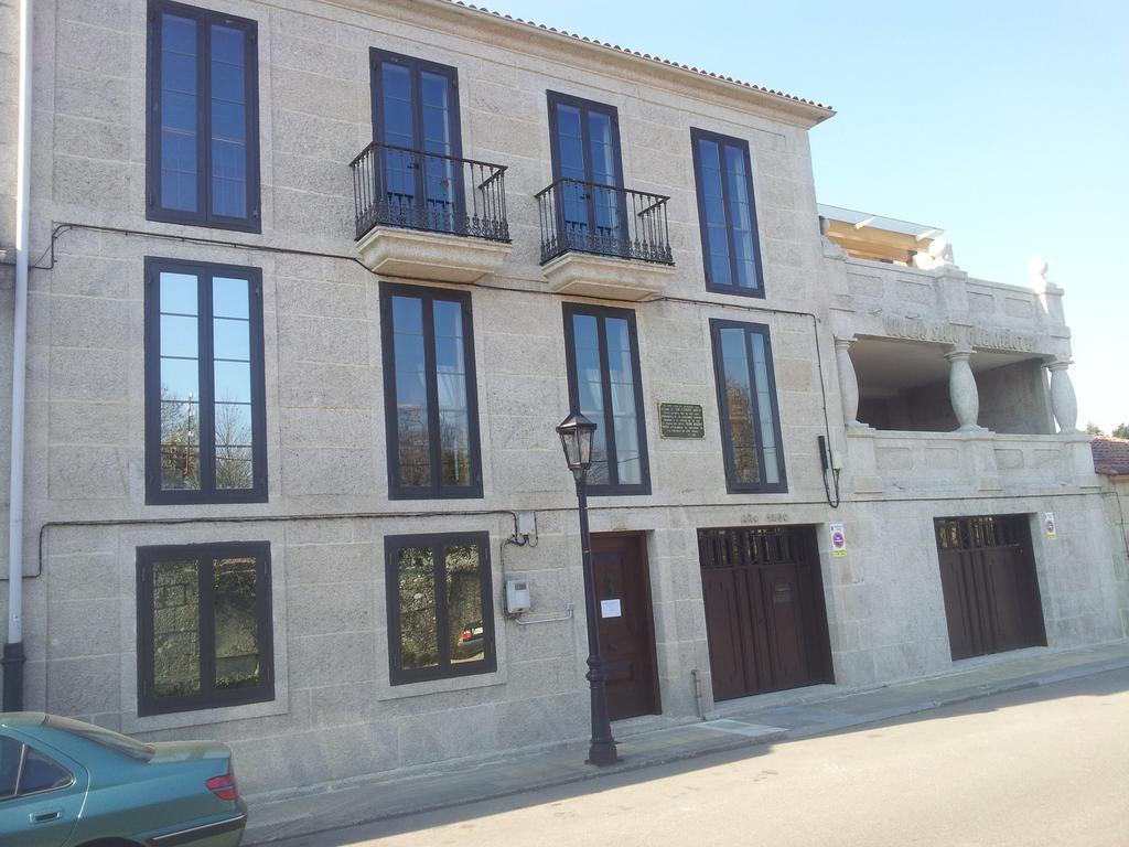 Hostal Albergue Villa San Clemente Tui Esterno foto
