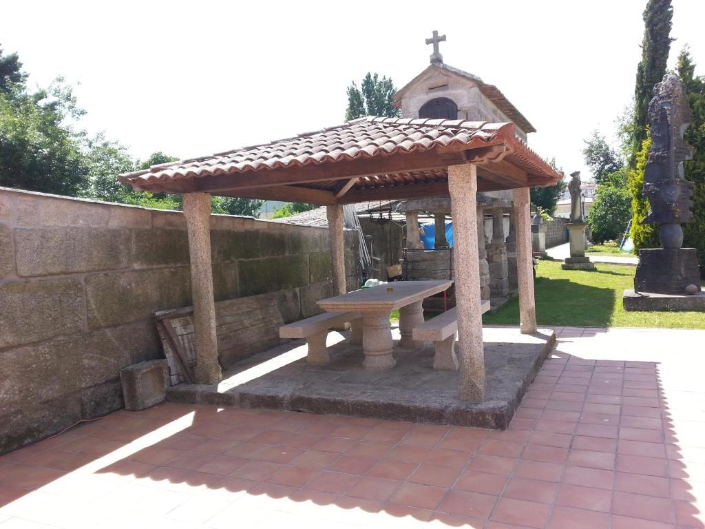 Hostal Albergue Villa San Clemente Tui Esterno foto