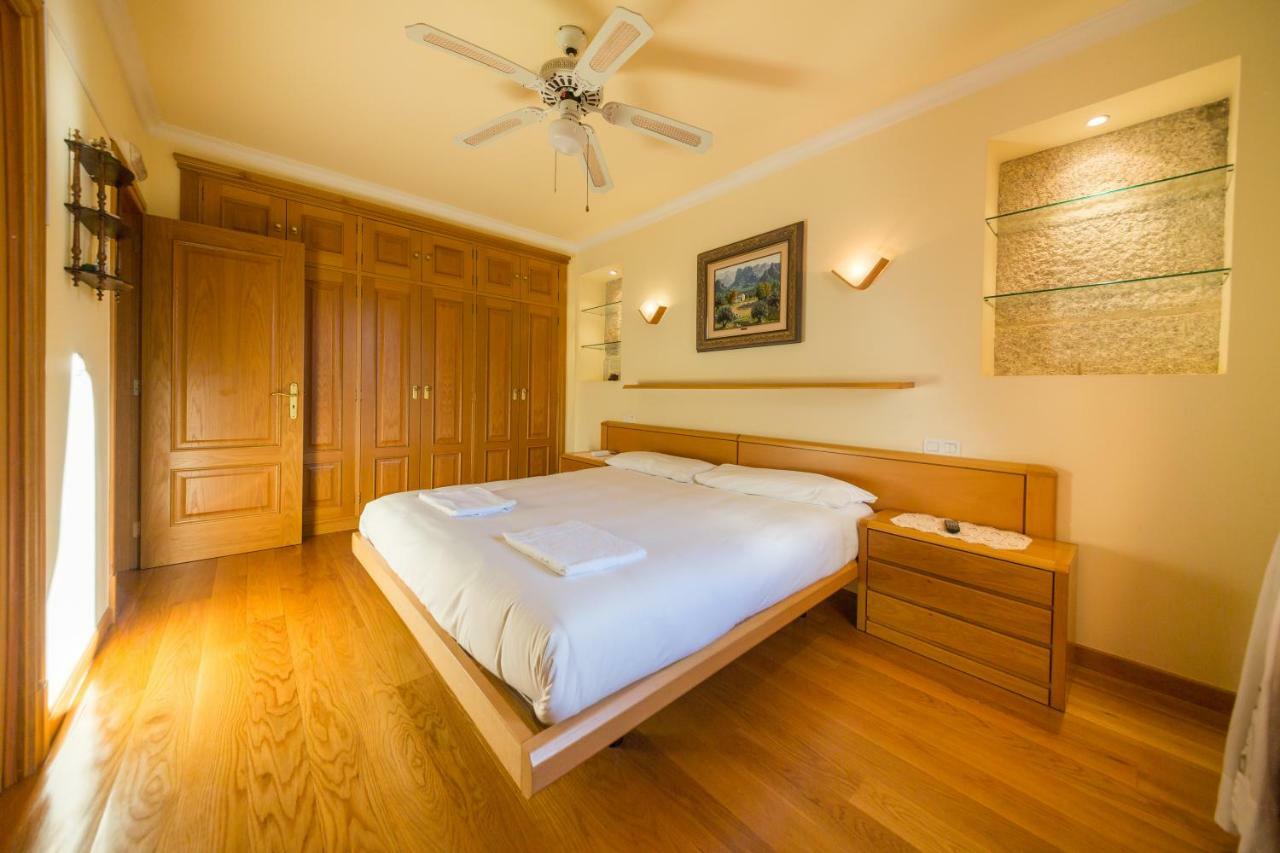 Hostal Albergue Villa San Clemente Tui Esterno foto