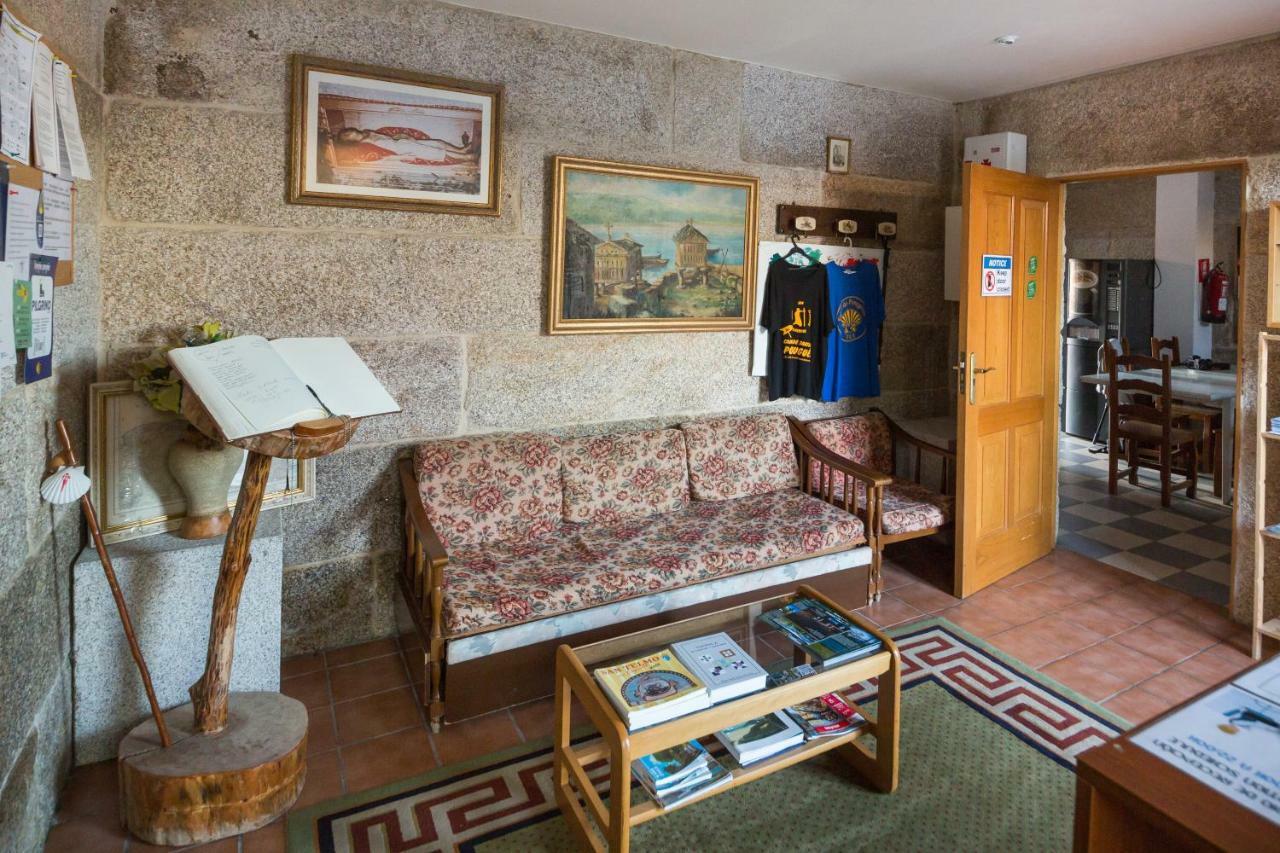 Hostal Albergue Villa San Clemente Tui Esterno foto