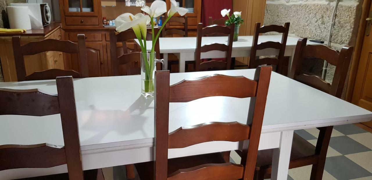Hostal Albergue Villa San Clemente Tui Esterno foto