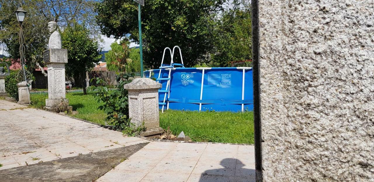 Hostal Albergue Villa San Clemente Tui Esterno foto