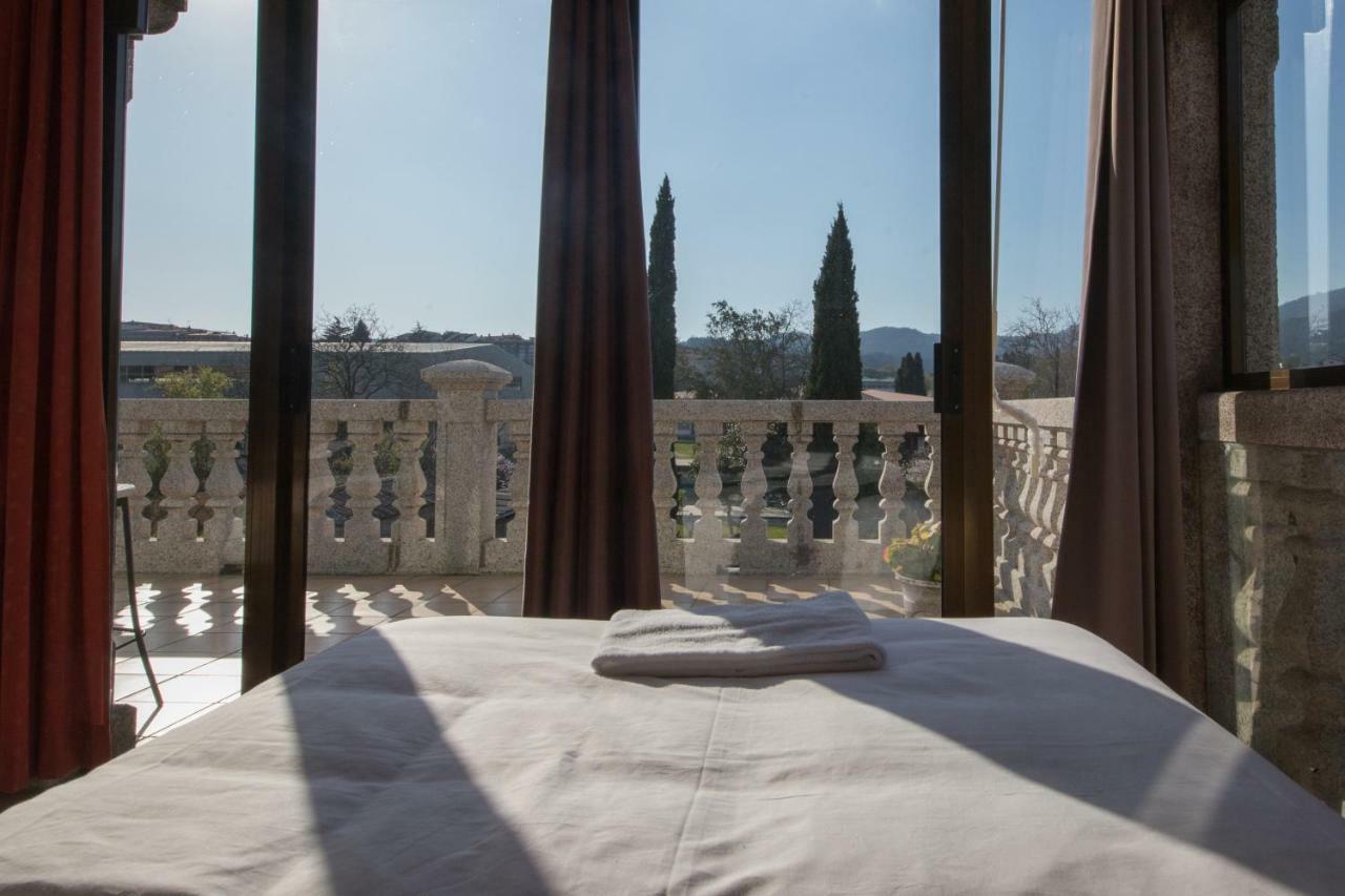 Hostal Albergue Villa San Clemente Tui Esterno foto